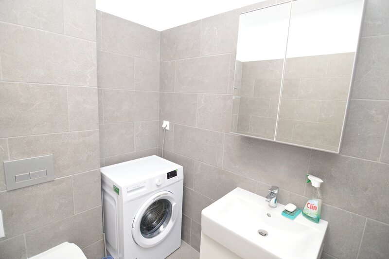 Bucurestii Noi, Chitila,